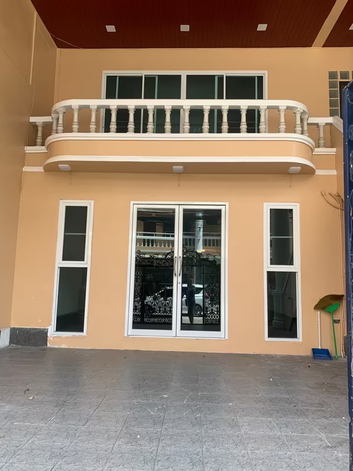 4 Bed - Townhouse FOR RENT in Thong Lor  - Image 1
