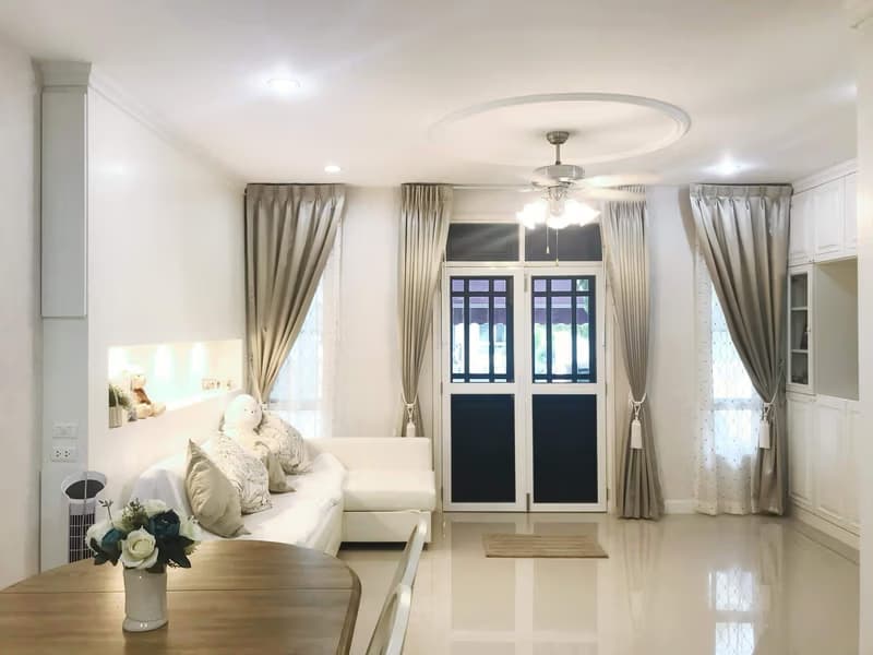 4 Bed Townhouse for Rent in Phra Khanong