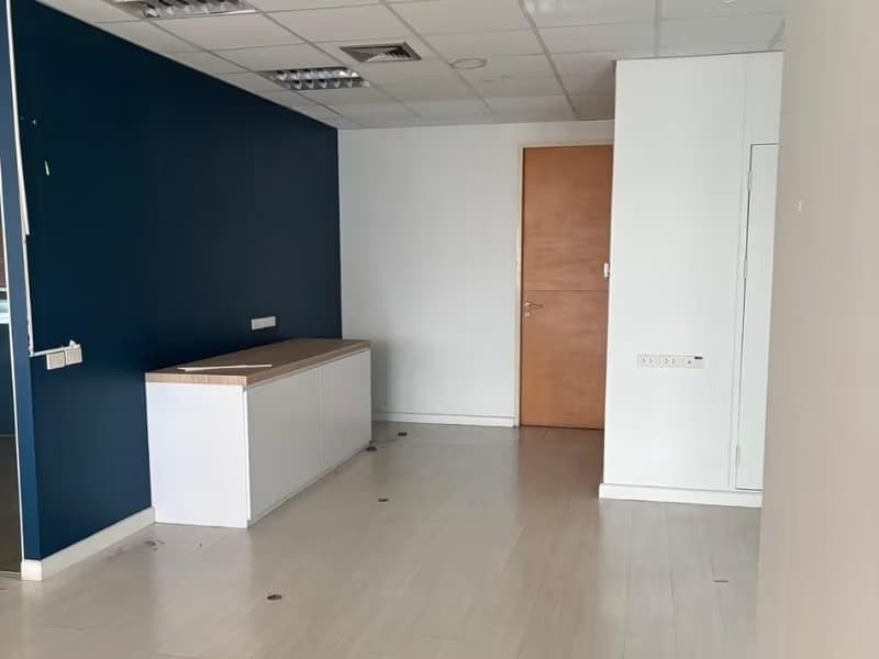 Studio Commercial for Rent in Bang Na