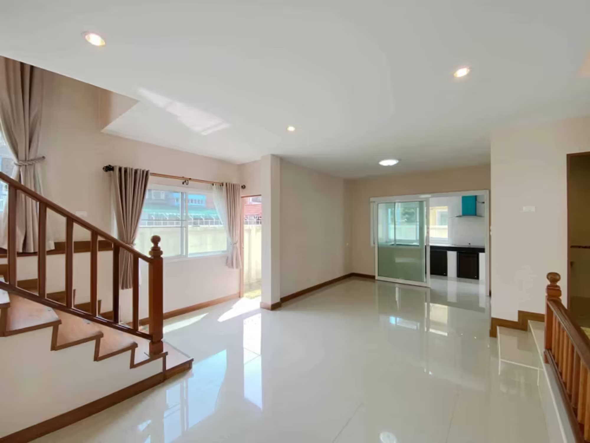 3 Bedroom House - Image 5