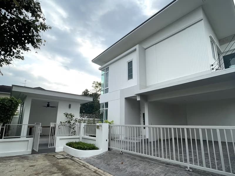 4 Bed House for Sale in Mueang Chiang Mai District