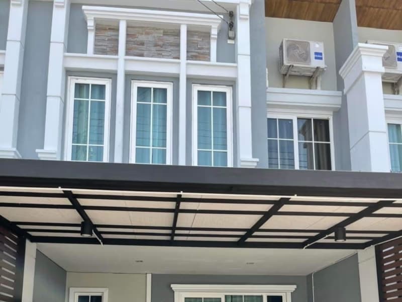 4 Bed House for Sale in Prawet