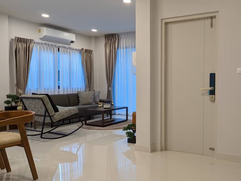 House for Rent at Centro Bangna