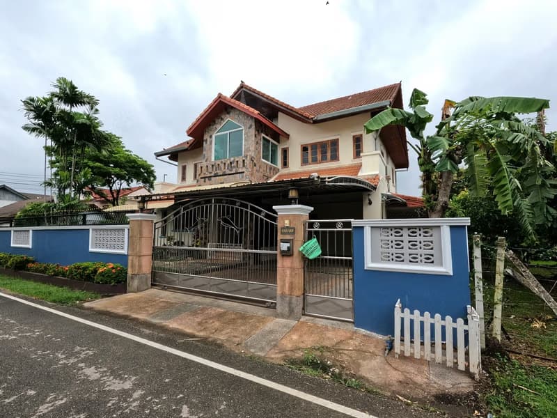 4 Bed House for Sale in Mueang Chiang Mai