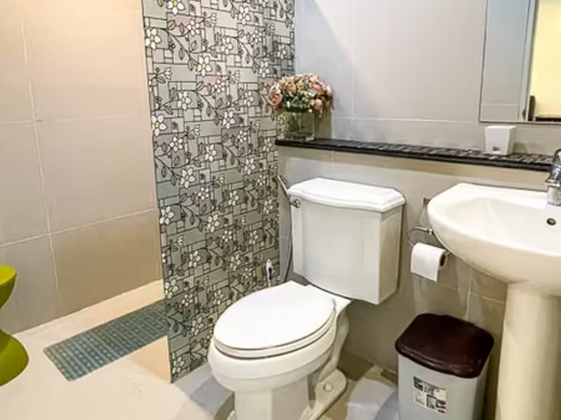 Condo for Rented at Mountain Front Condo
