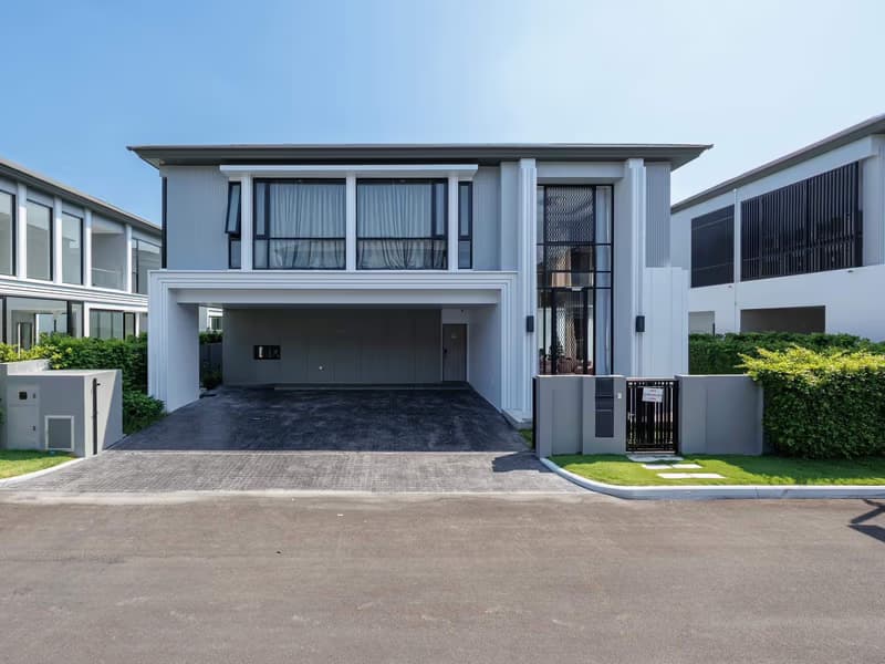 House for Sale in Prawet.