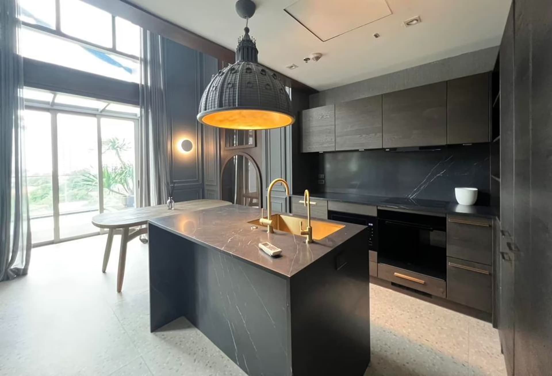2 Bed Condo for Sale in Khlong Toei - Image 2