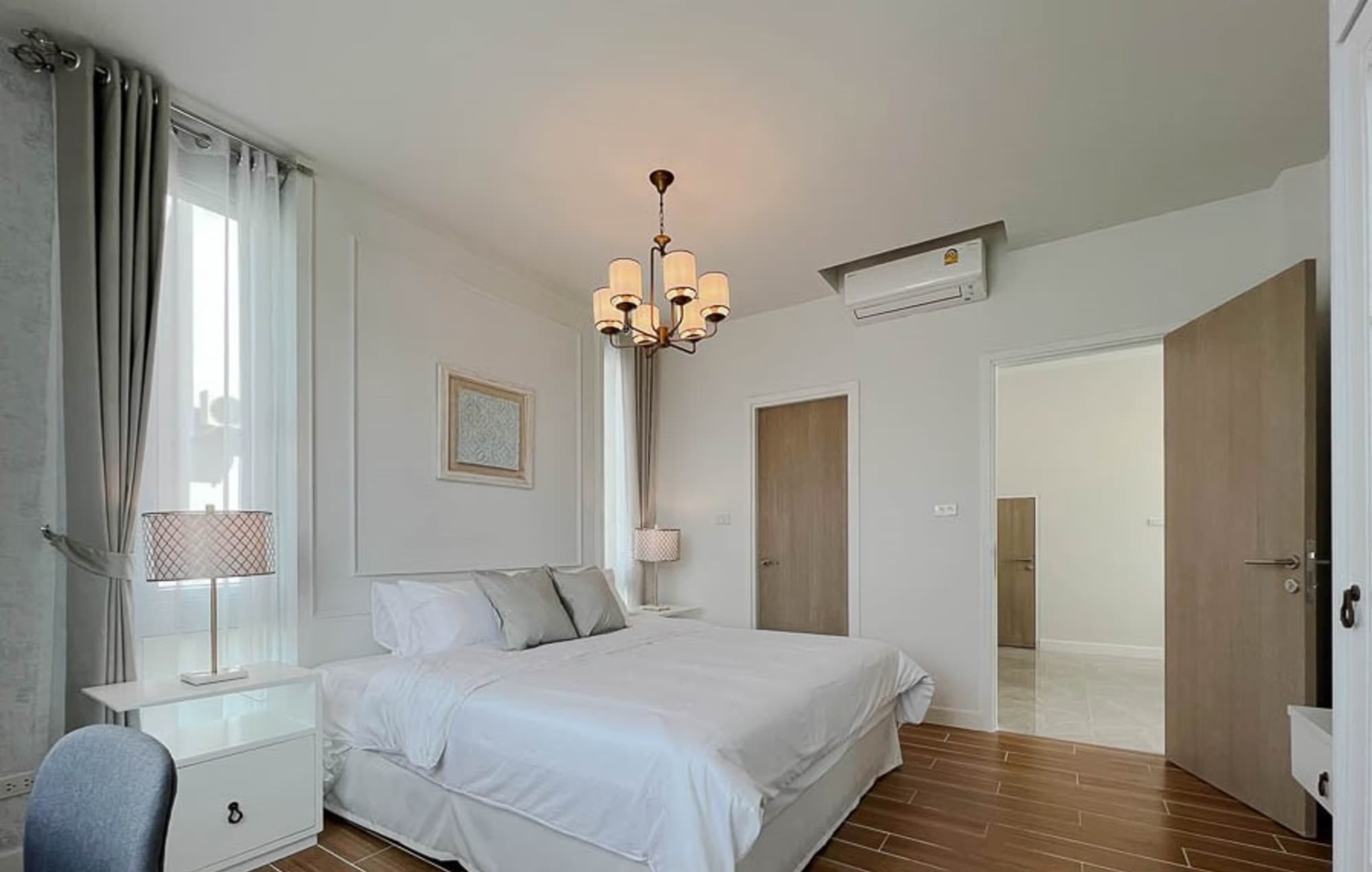 5 Bedroom House - Image 21