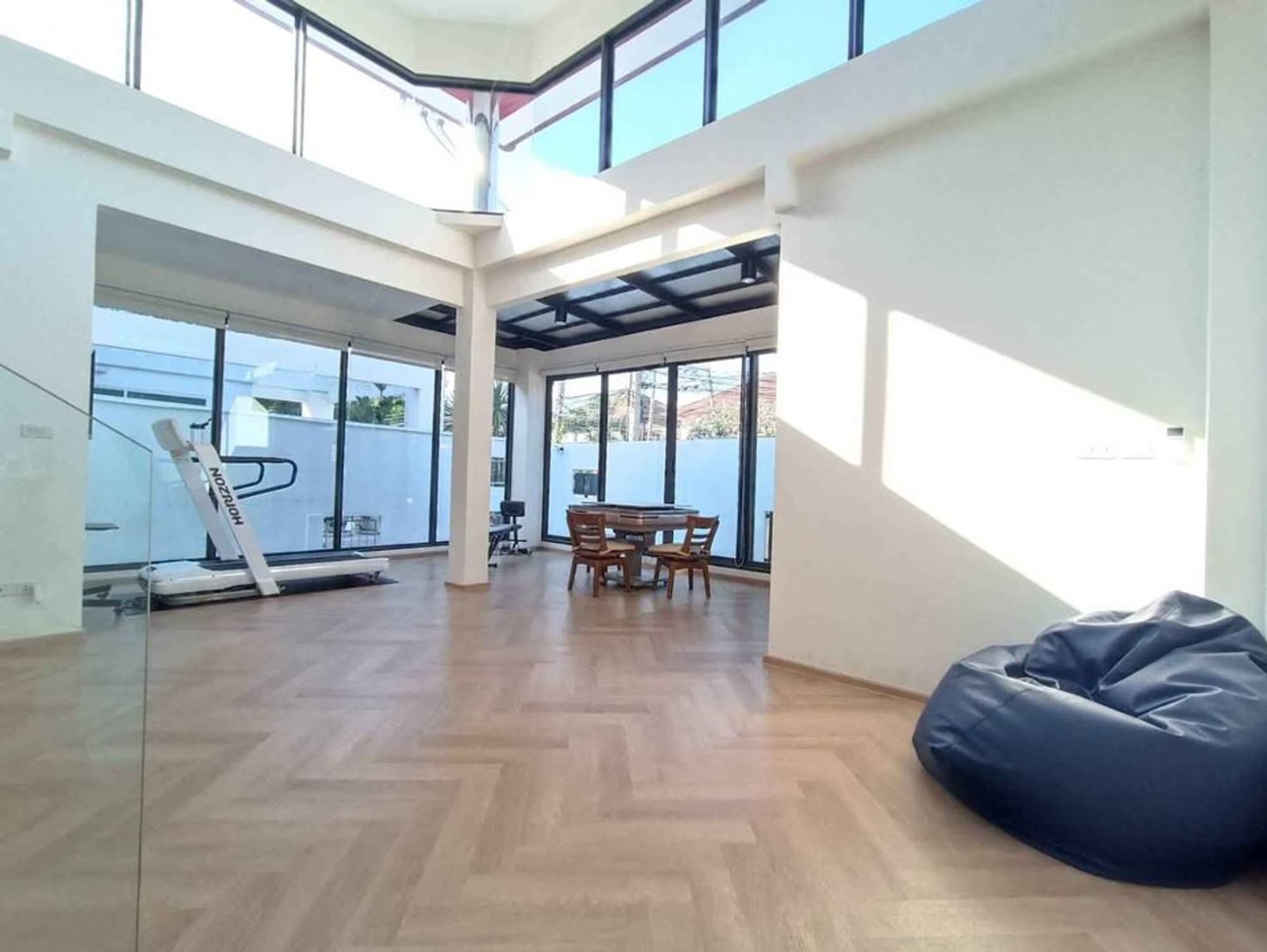 House for Sale in Phra Khanong. - Image 1