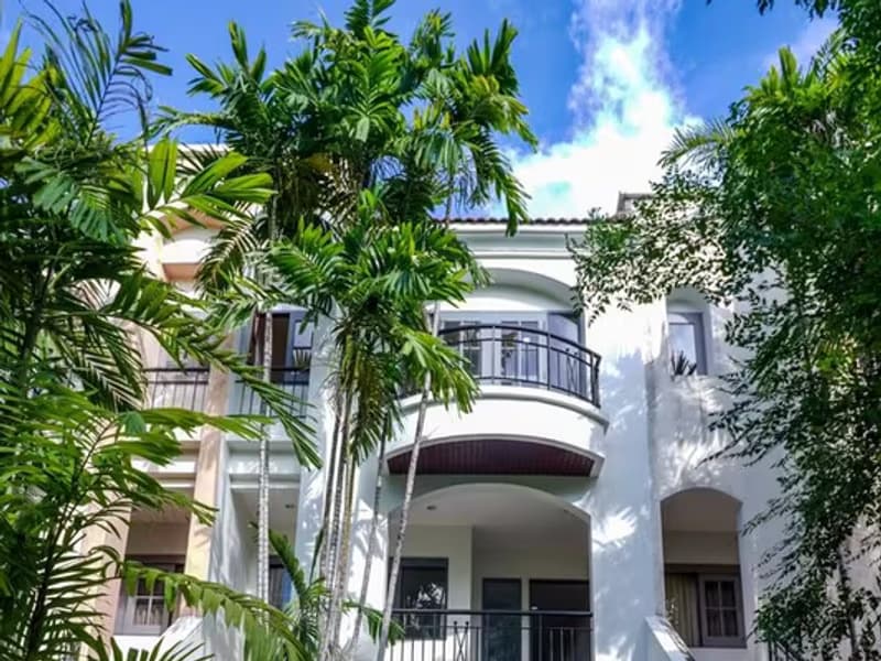 Townhouse for Sale at Palm Springs Place (Tha Sala)