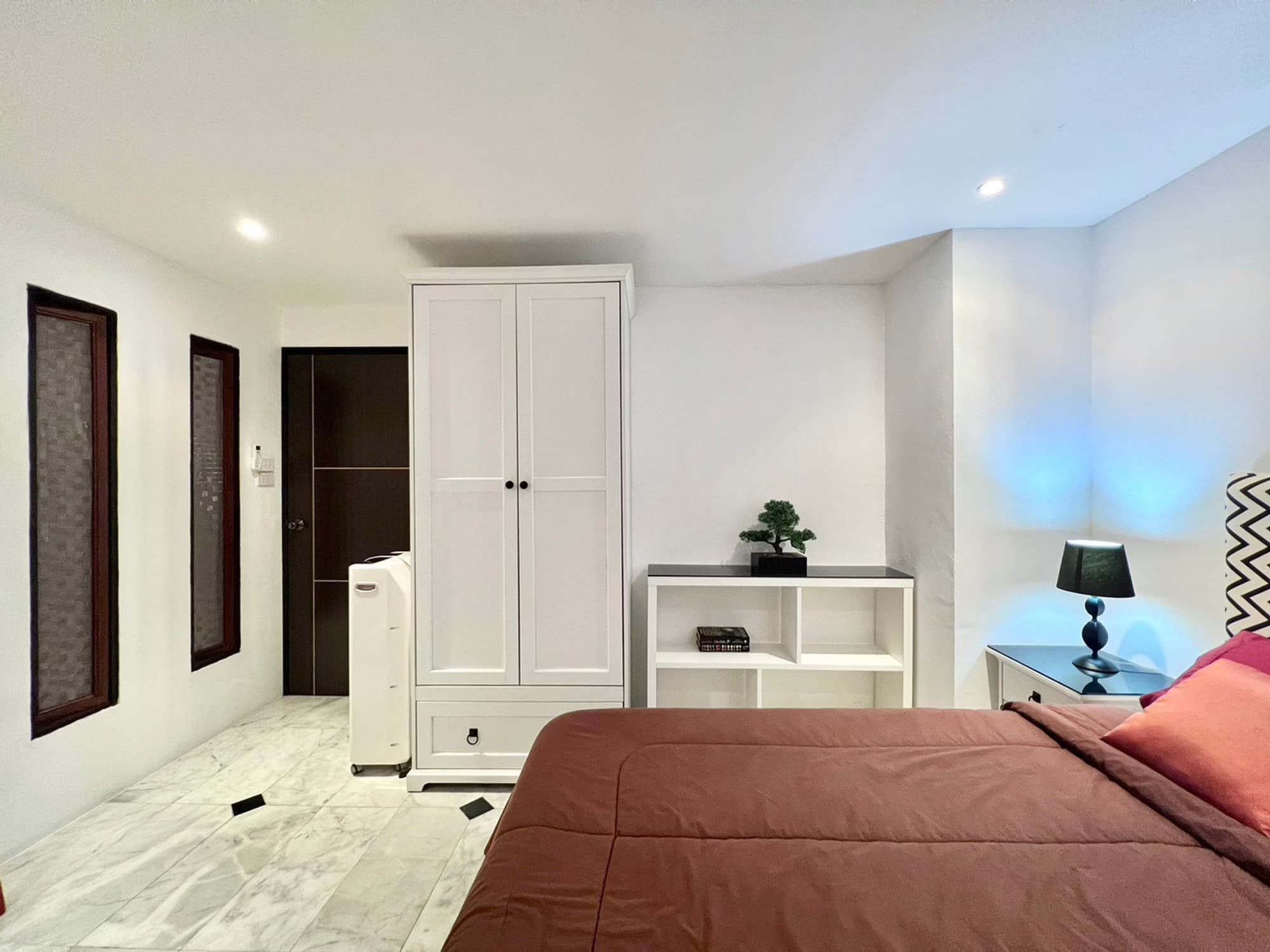 Condo for Rent, Sale at Hillside 3 - Image 13