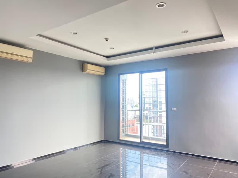 5 Bedroom Condo