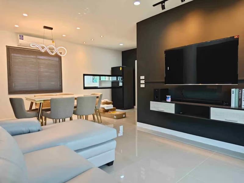 3 Bed House for Rent and Sale in San Kamphaeng