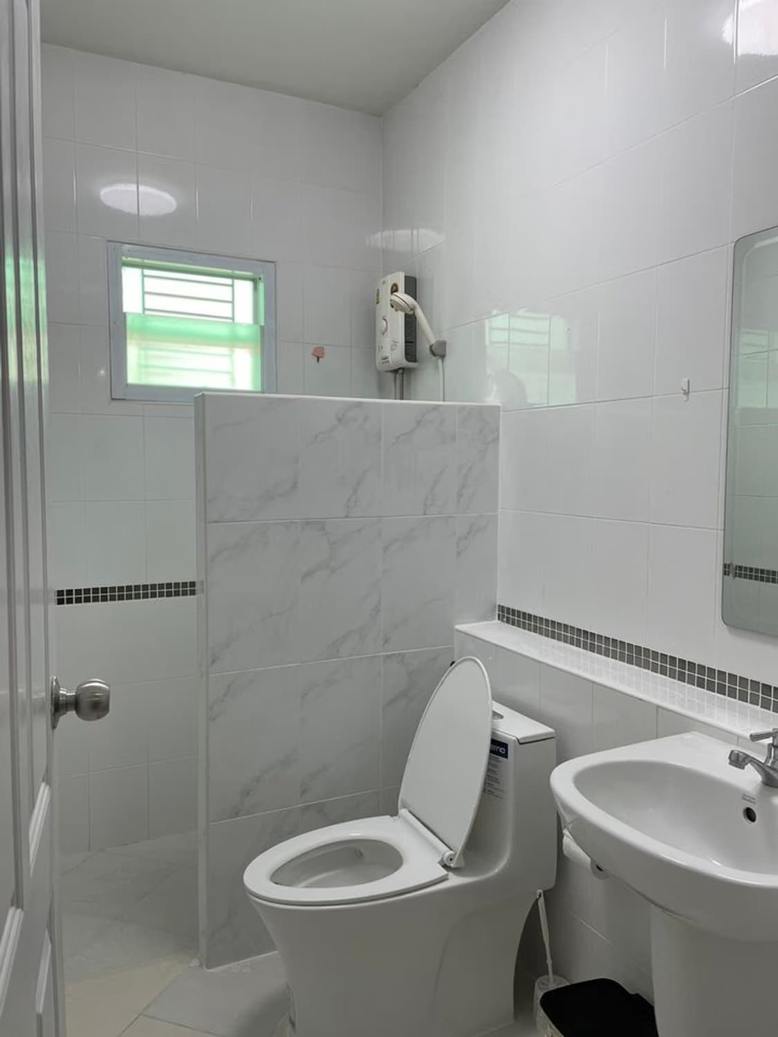 3 Bed House for Rent in Hang Dong - Image 4