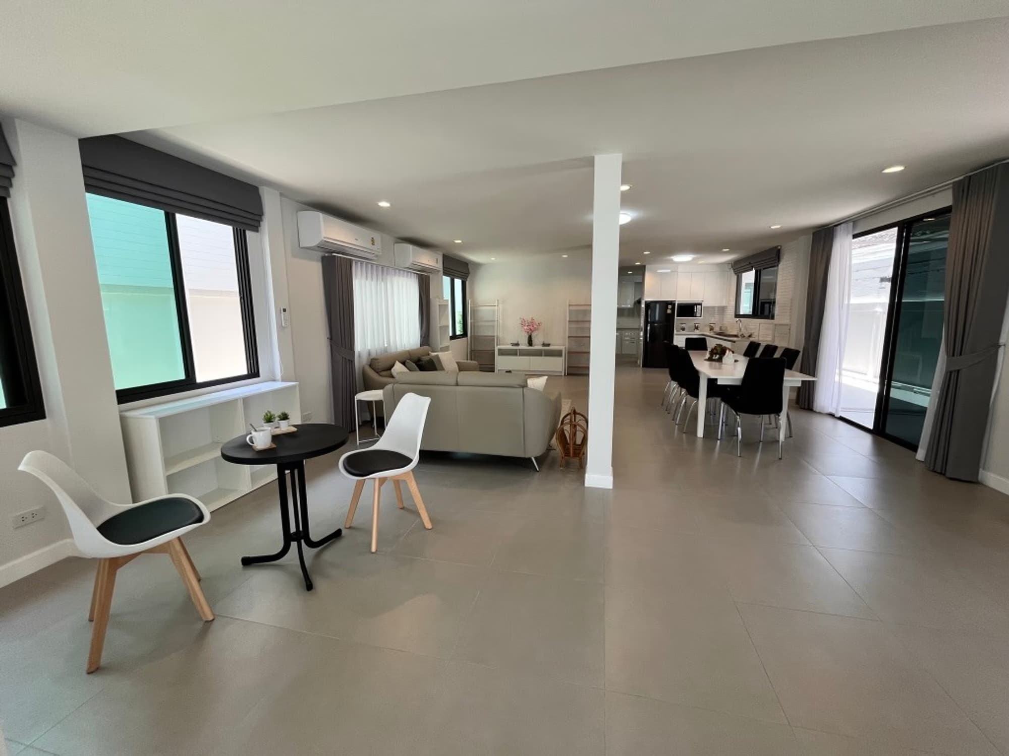 4 Bedroom House - Image 12