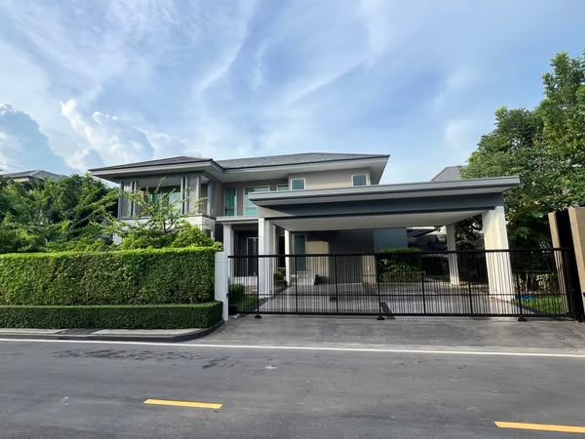 4 Bed House for Sale in Lat Krabang - Image 14