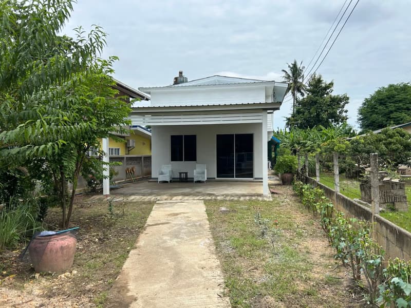 4 Bed House for Rent in Saraphi District