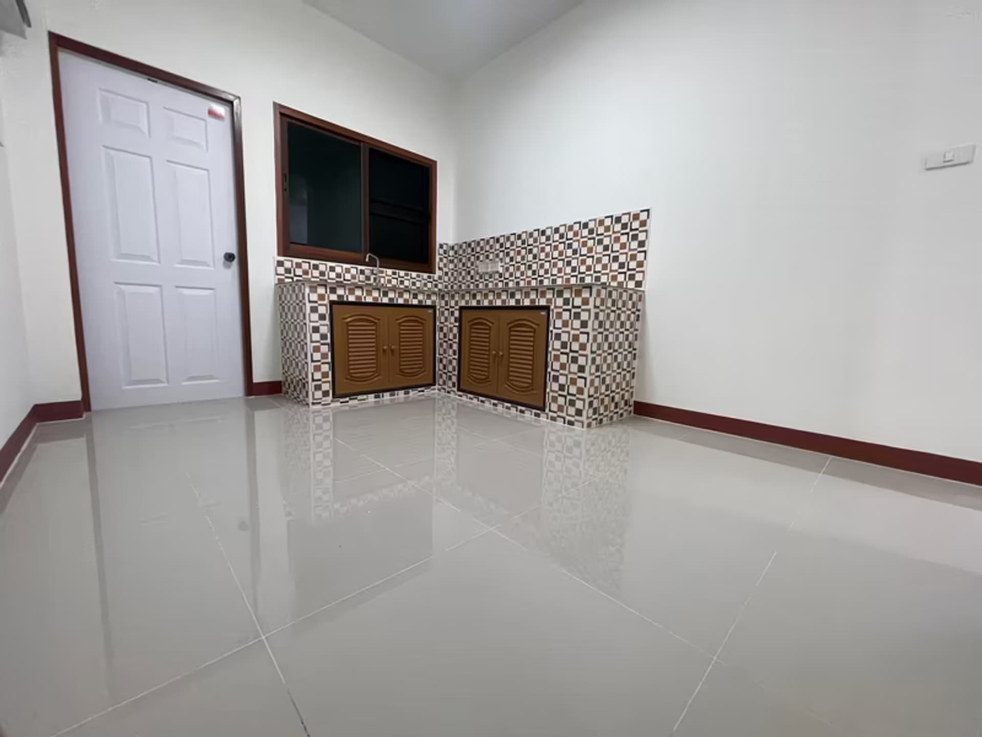 3 Bedroom House - Image 12