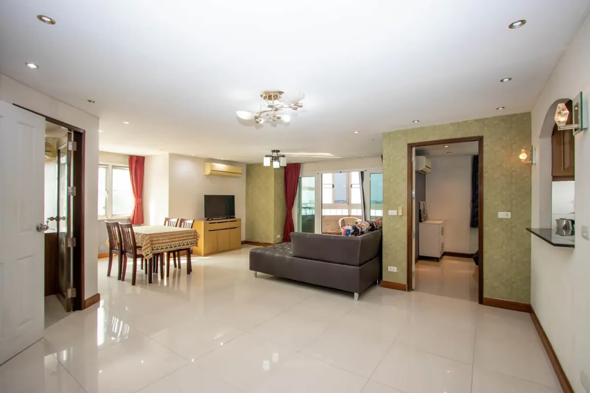  Nakornping Condo - Image 4