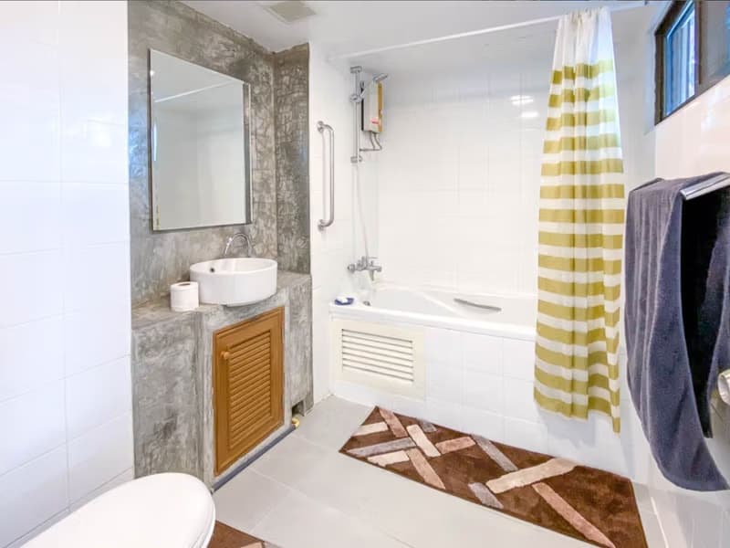 2 Bedroom Condo