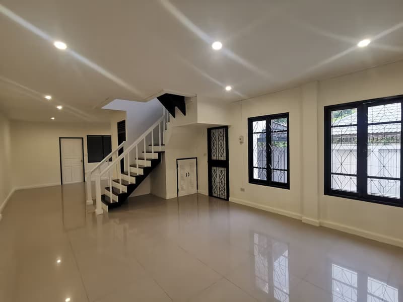 2 Bed Townhouse for Sale in San Sai