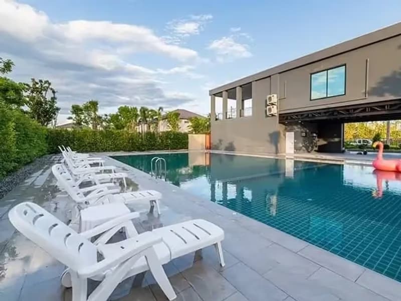2 Bedroom House