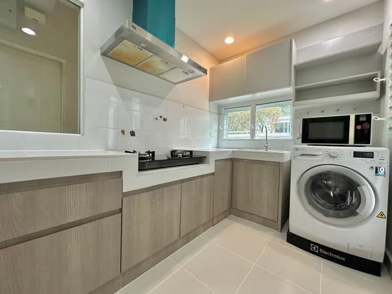 3 Bed House for Rent in Bang Phli