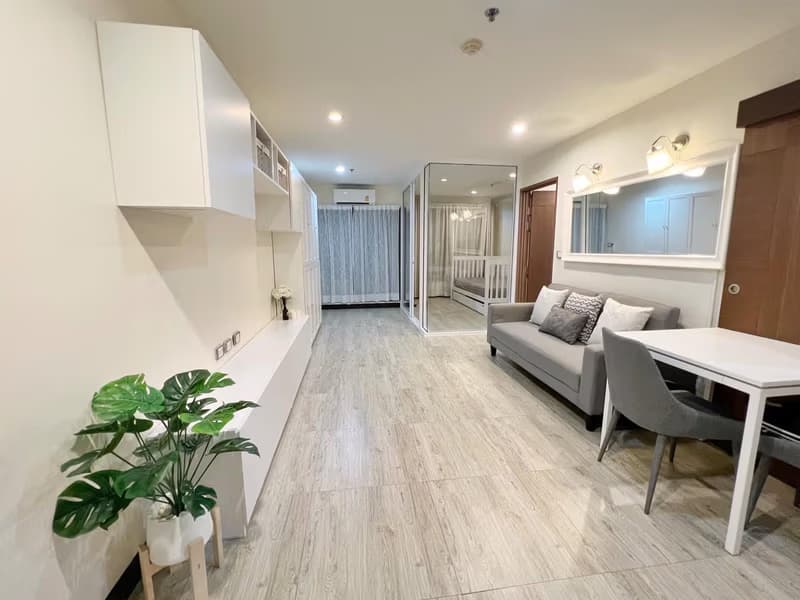 1 Bedroom Condo