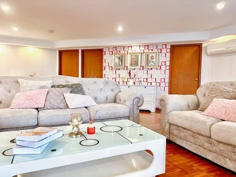 4 Bedroom Condo for Rent/Sale at Hillside 4