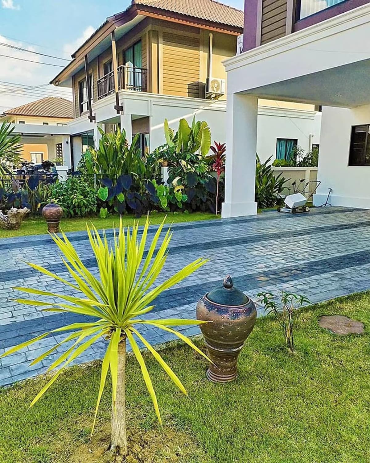 4 Bed House for Sale in San Kamphaeng - Image 8