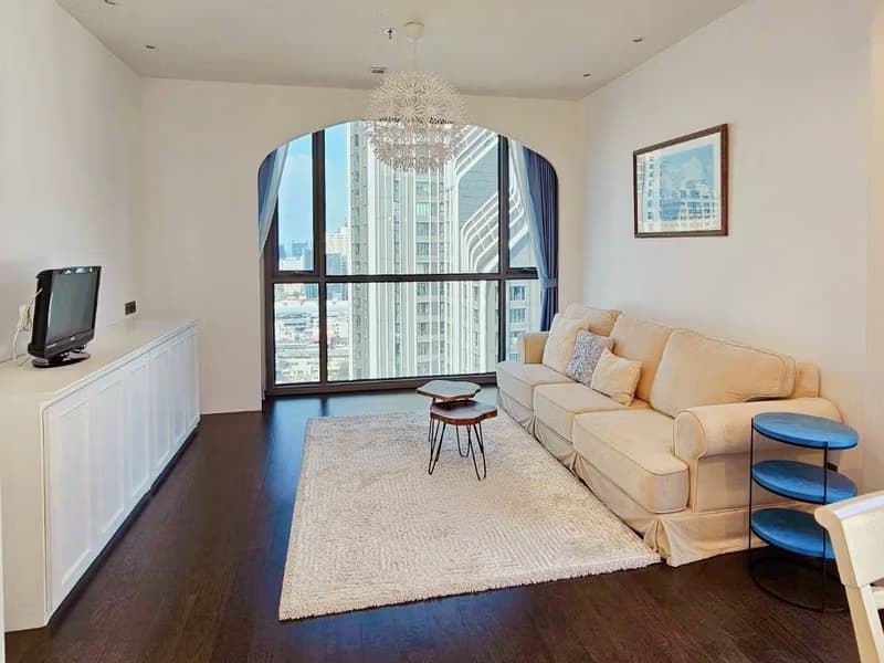 2 Bedroom Condo For Sale in Ratchathevi