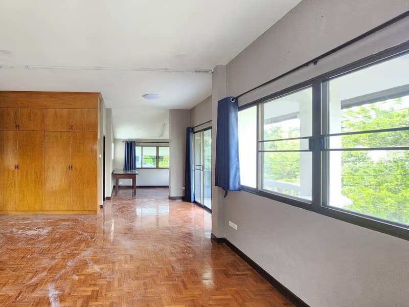 4 Bed House for Rent in Mueang Chiang Mai