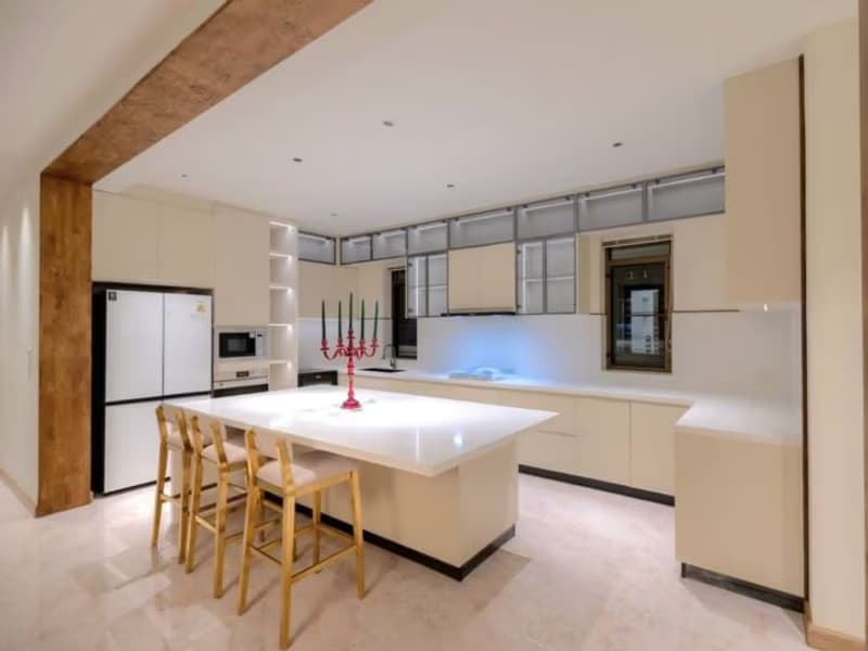 5 Bed House for Sale in Saraphi District