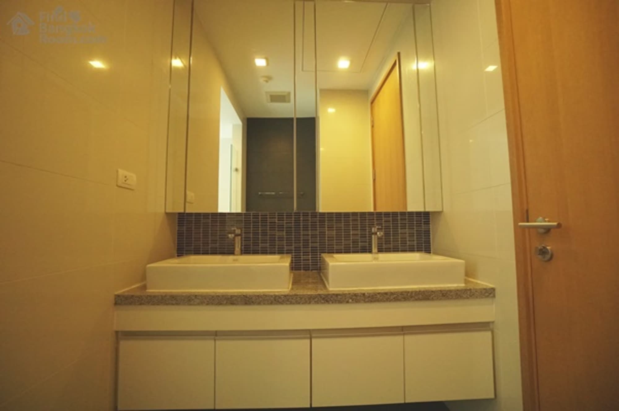 3 Bed Condo for Rent and Sale  Near Asok BTS - Image 7
