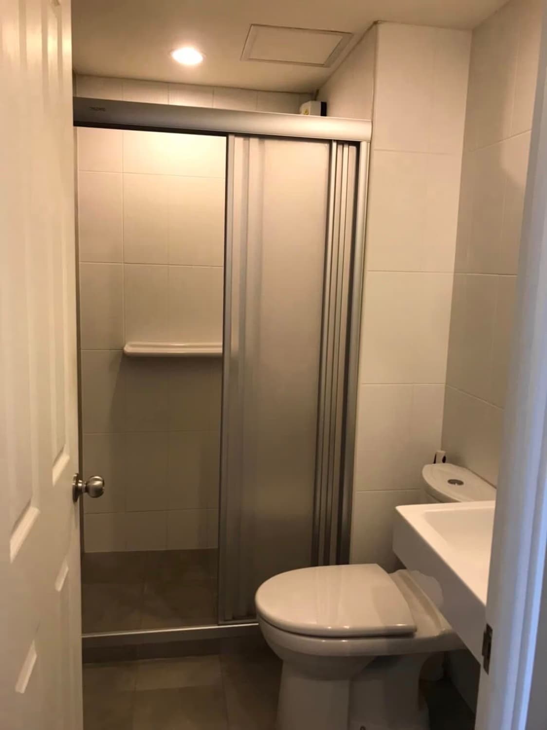 1 Bed Condo for Rent  Near Surasak BTS - Image 7