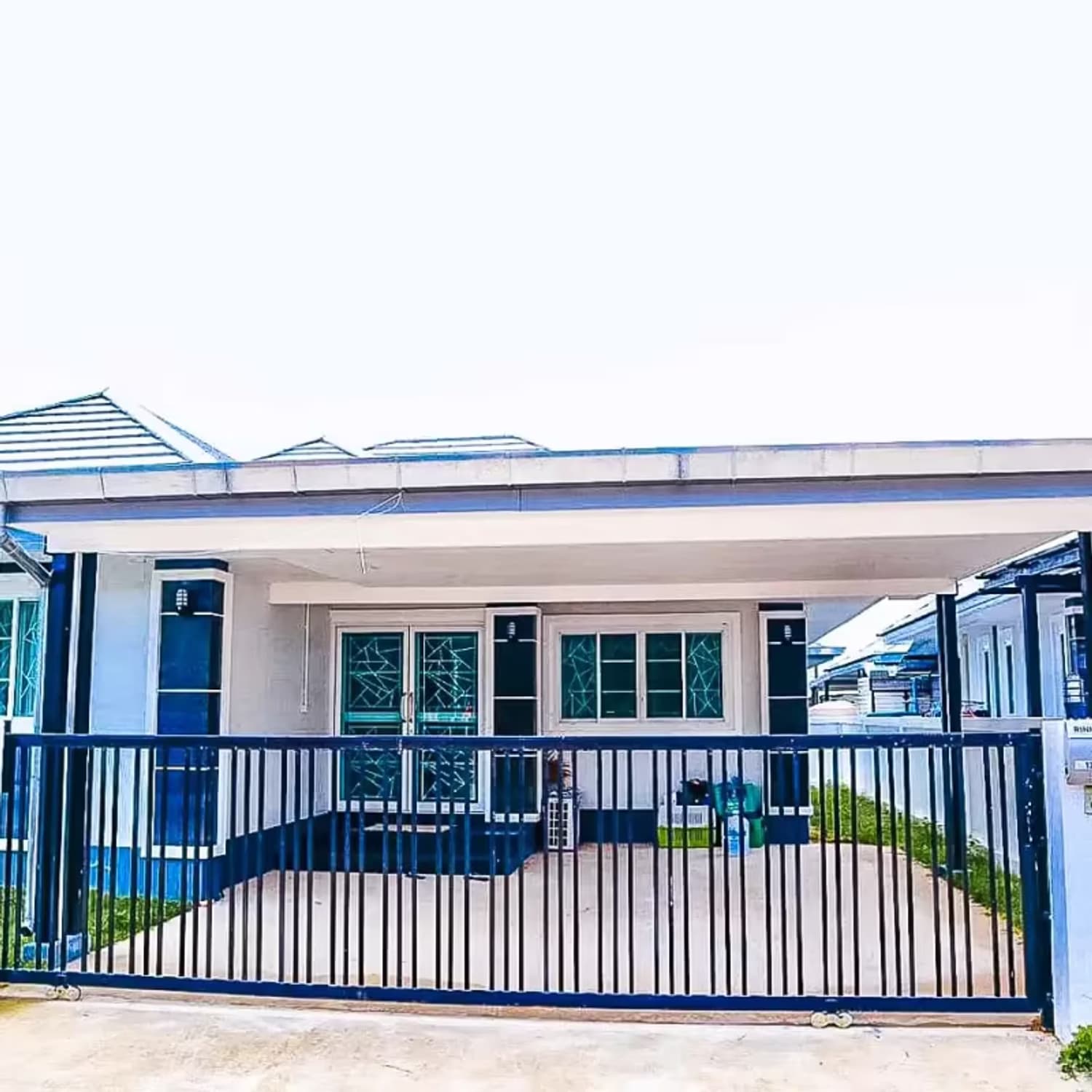 3 Bedroom House - Image 4