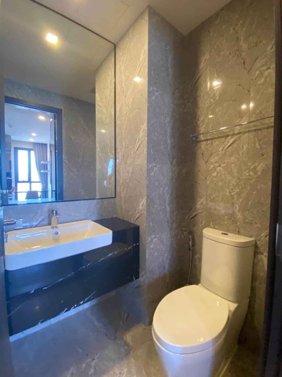 Condo for Rent at Ashton Asoke - Image 10