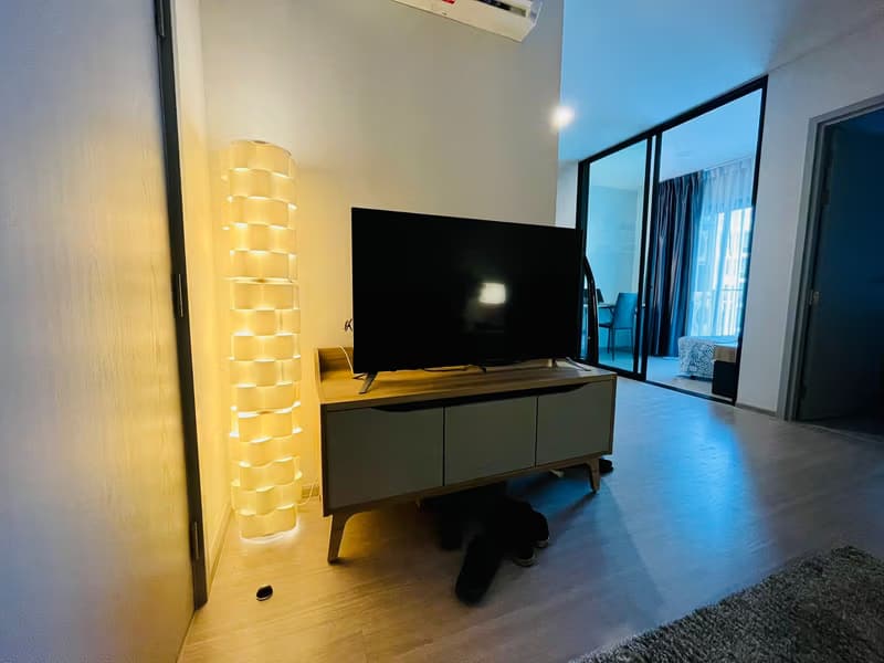  Condo for Sale at Aspire Asoke-Ratchada