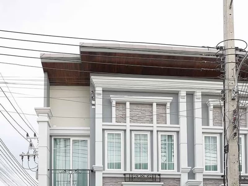 4 Bed Townhouse for Rent in Mueang Chiang Mai