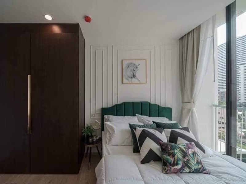Condo for Rent, Sale at Noble Recole