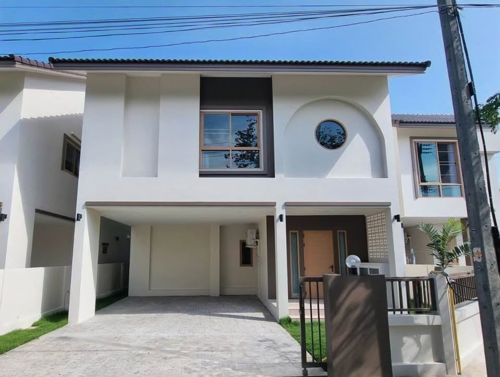 4 Bed House for Rent in Hang Dong - Image 1