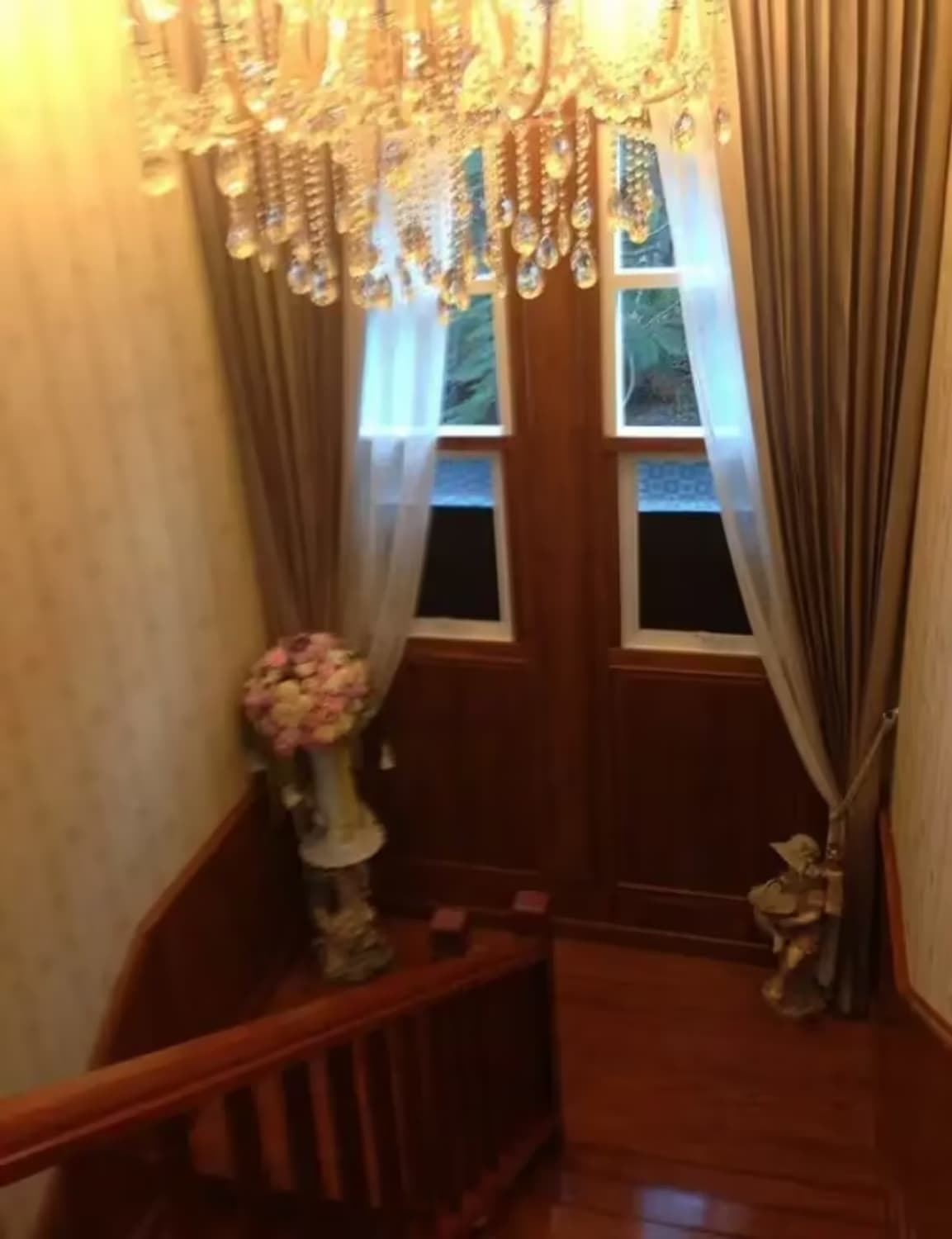 4 Bedroom House for Sale in Nong Chom - Image 7