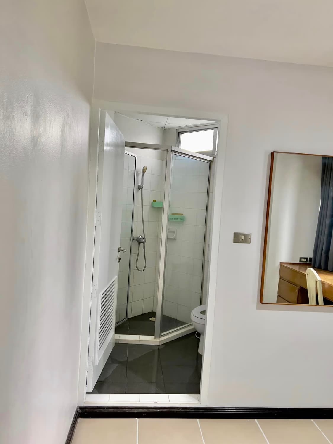 1 Bed Condo for Rent  Near Phloen Chit BTS - Image 4