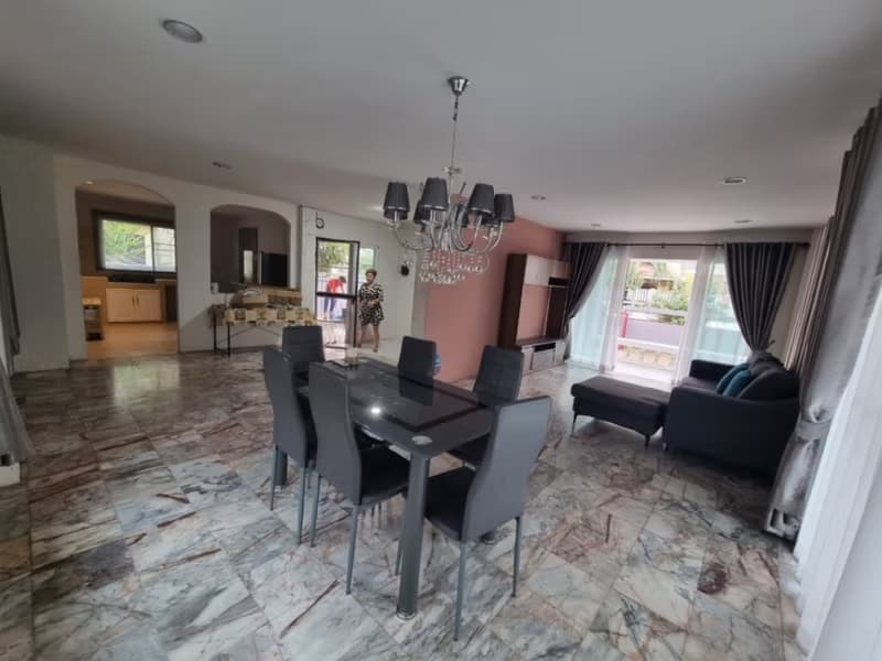 3 Bed House for Rent in Mueang Chiang Mai