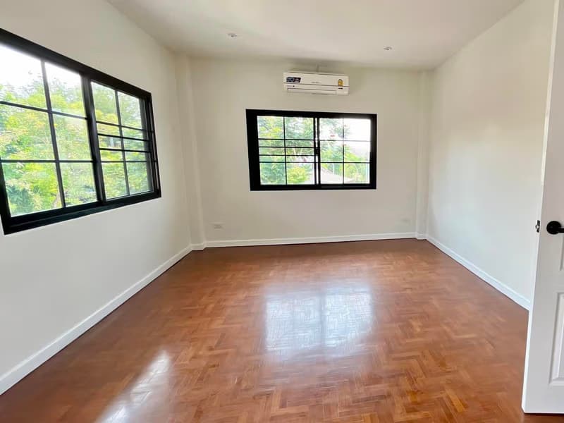 House for Sale at Phimuk 1