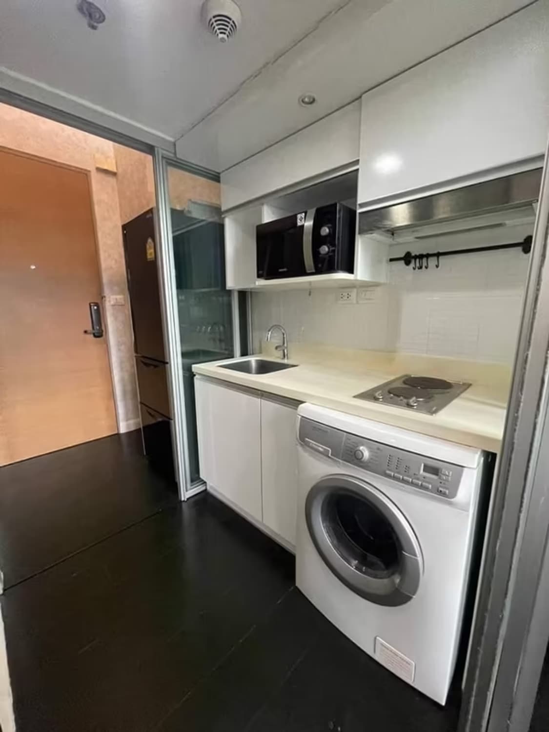 1 Bedroom Condo - Image 3