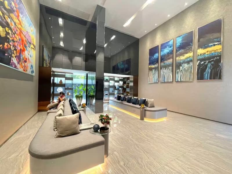 1 Bedroom Condo