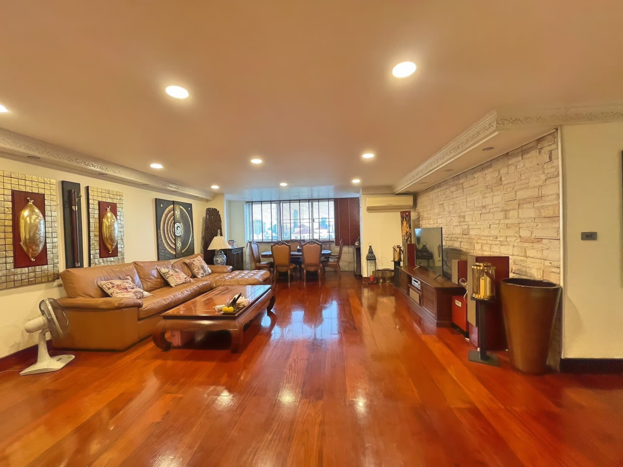 2 Bed Condo for Sale in Watthana - Image 1