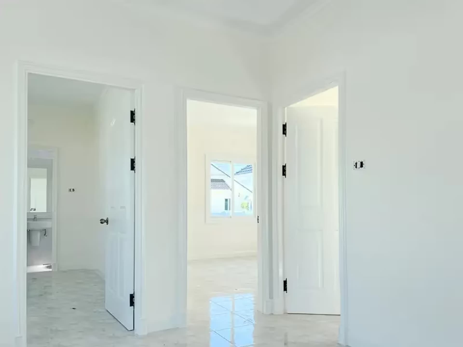 3 Bedroom House - Image 10