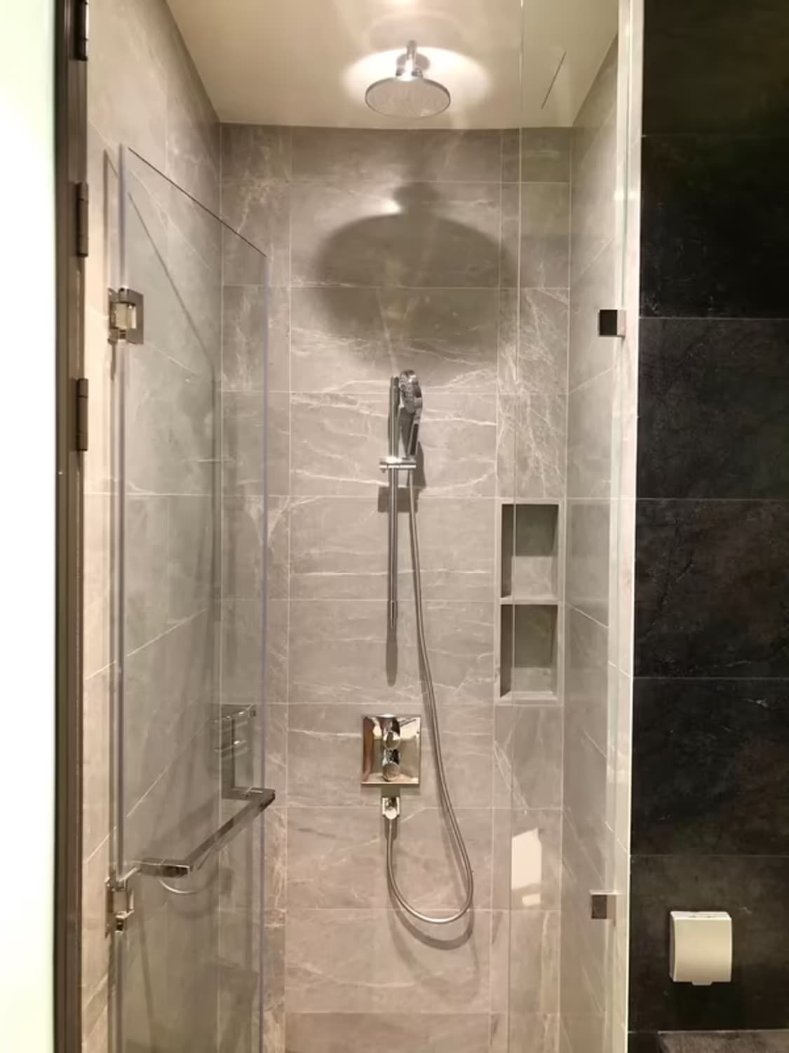 2 Bedroom Condo for Rent at 28 CHIDLOM - Image 13